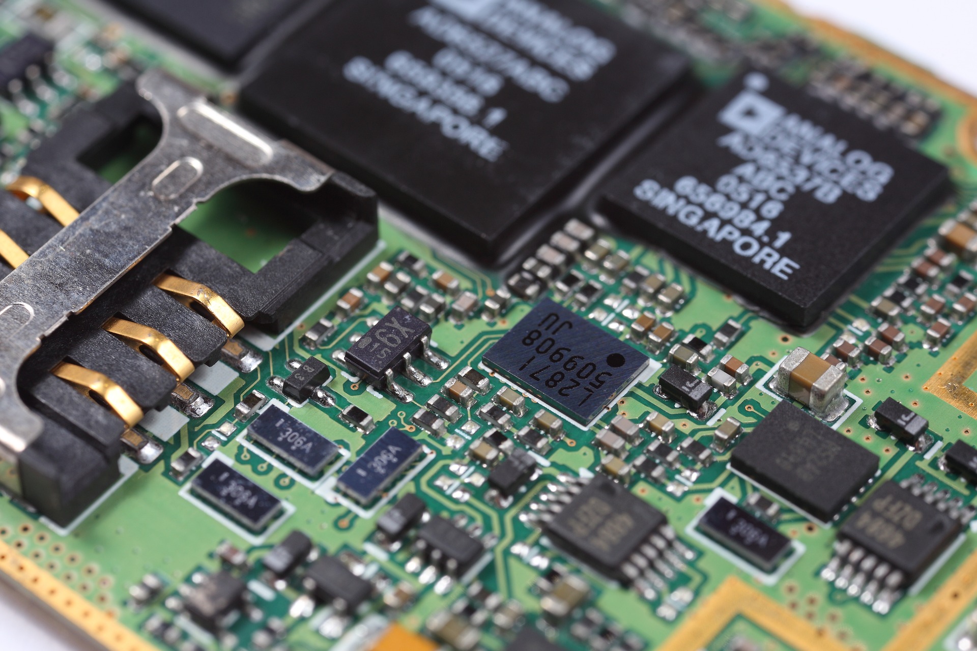 Our Best Design Rules For SmallSize PCBs 